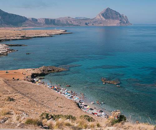 Baia di Macari con mare turchese e panorama mozzafiato