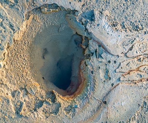 Vulcani di fango delle Salinelle dello Stadio sul versante sud dell'Etna